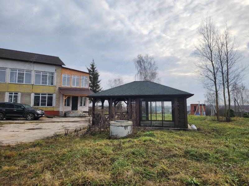 Закрытая беседка Клима