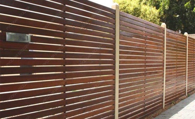 Забор №28 - горизонтальный узкий с зазором