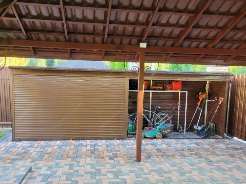 Роллетный шкаф в гараж