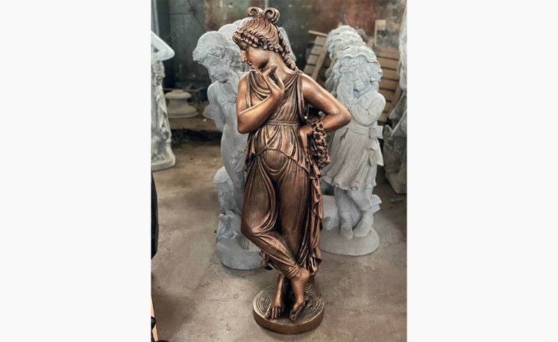 Скульптура девушки Муза (бронза)